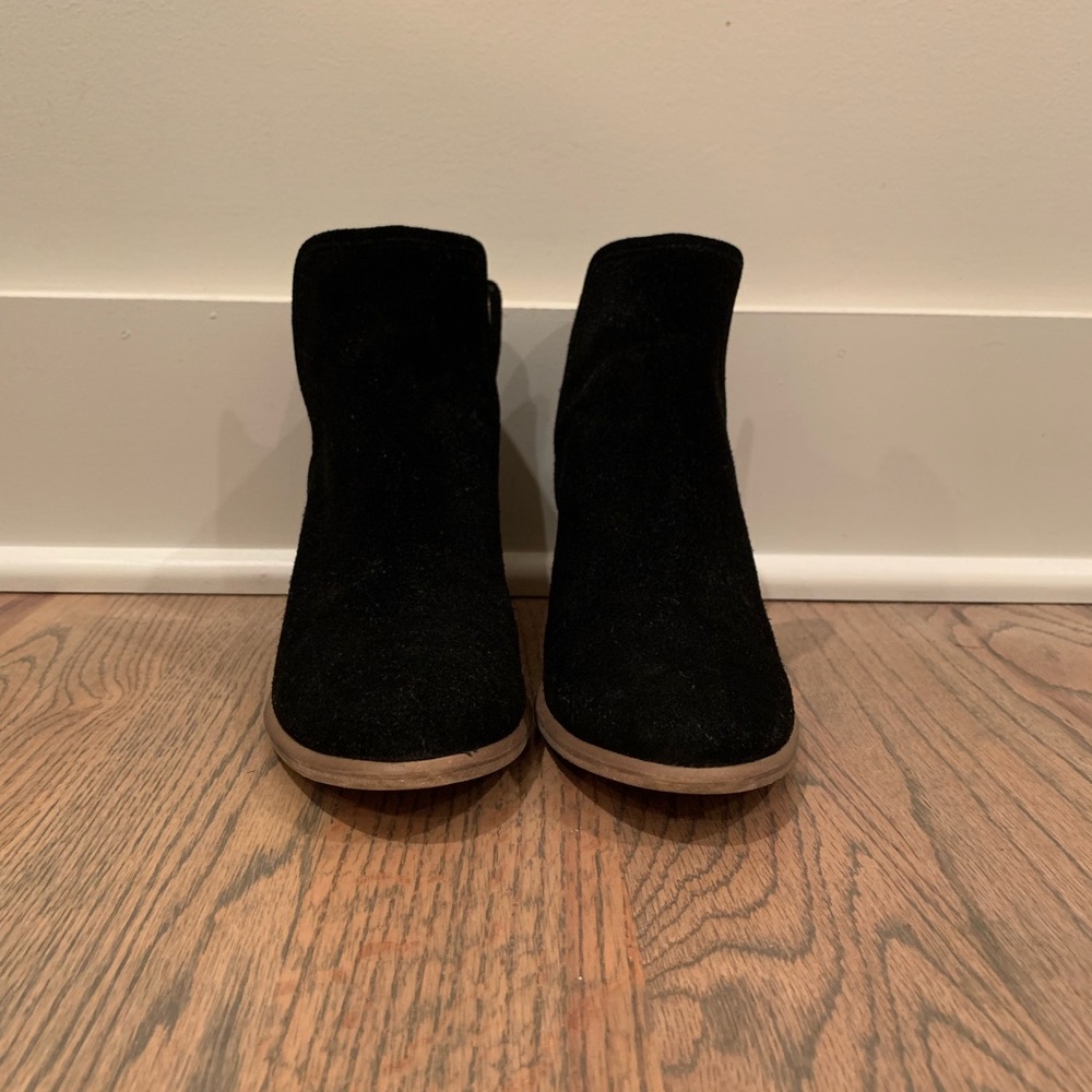 Hinge suede black booties, like new - Picture 3 of 5